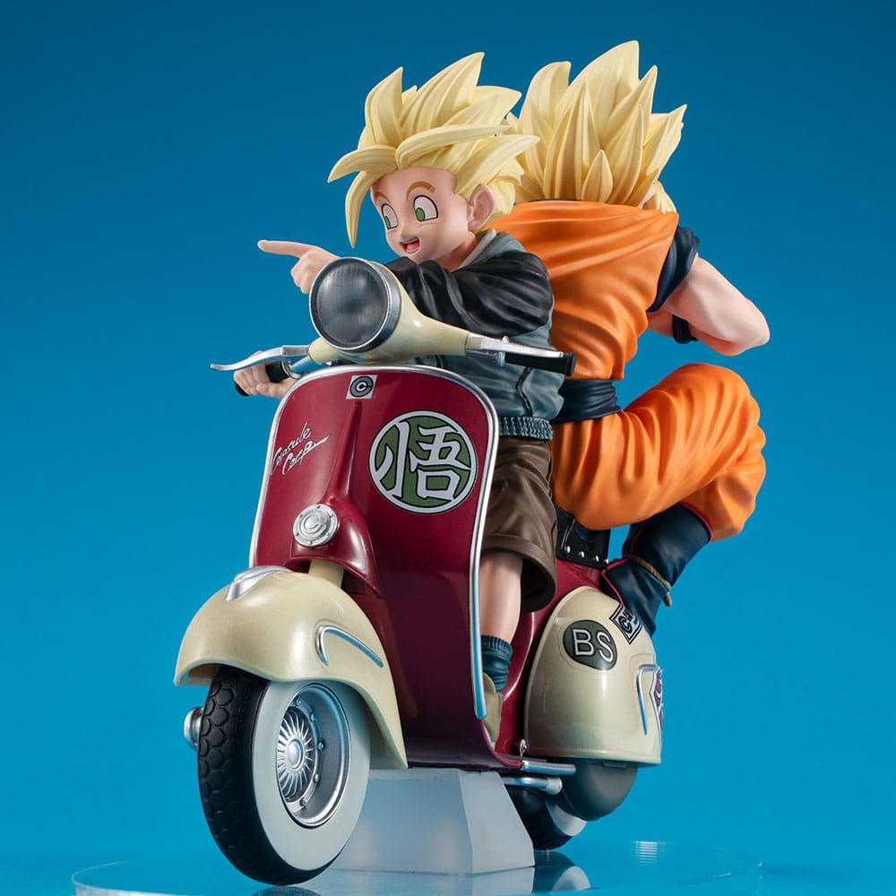 Dragon Ball Z Desktop Real McCoy EX Super Saiyan Goku and Super Saiyan Gohan on Motorbike