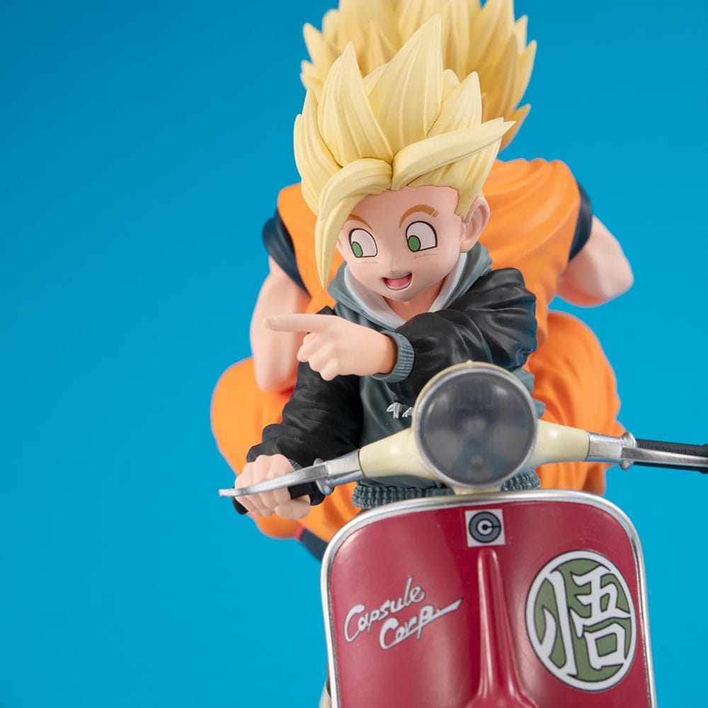 Dragon Ball Z Desktop Real McCoy EX Super Saiyan Goku and Super Saiyan Gohan on Motorbike