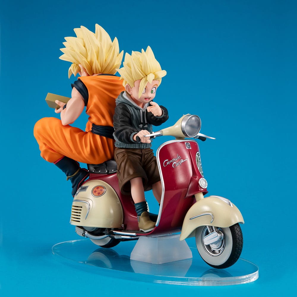 Dragon Ball Z Desktop Real McCoy EX Super Saiyan Goku and Super Saiyan Gohan on Motorbike